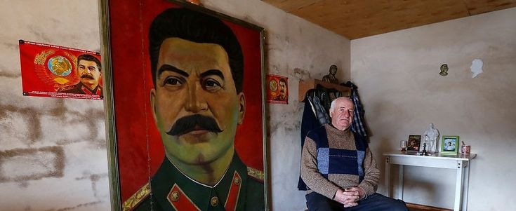 I devoti di Stalin ai tempi del nuovo Zar