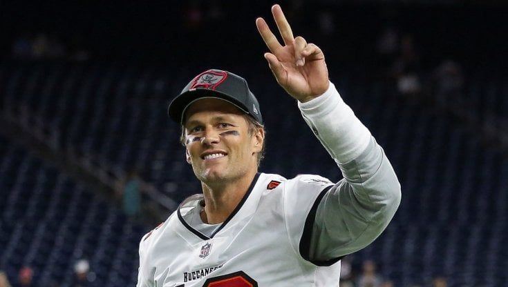 Nfl al via: l'eterno Brady contro i baby quarterback dal braccio d'oro. Giocatori e staff tutti o quasi vaccinati, stadi pieni al 100%