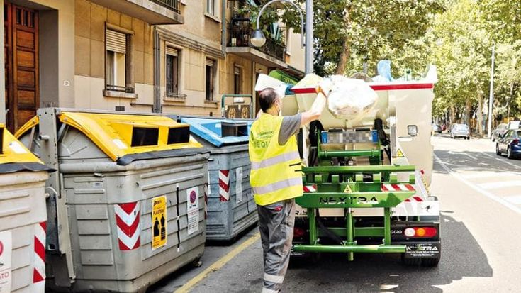 Bologna, Tari invariata fino al 2027. La manovra del Comune: prestiti alle famiglie