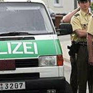 Rosenheim non sta con la sposa. In viaggio verso nord con i migranti abbandonati della nave Ezadeen