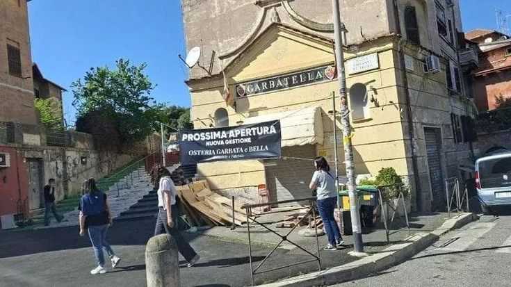 I Cesaroni ritornano, dal bar alla scalinata: ecco tutti i luoghi della serie tv a Roma