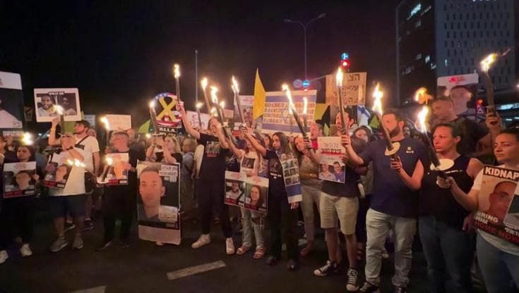 Israele proteste contro il governo: a Gerusalemme fino a notte sotto l'ufficio di Netanyahu