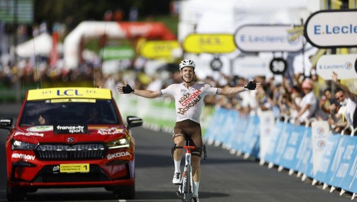La fuga di Jungels, l'uomo che aveva iniziato il Tour de France con il Covid