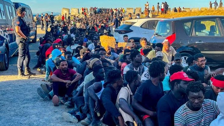 Ceuta, Madrid apre un’inchiesta su gruppi criminali dietro la crisi dei migranti