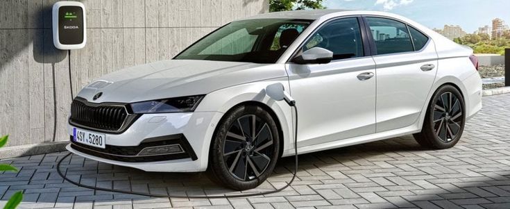 Nuova Skoda Octavia, si cambia tutto