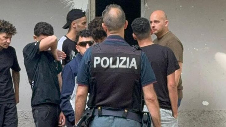 Da centro per accogliere minori a rifugio per senzatetto: sgomberata la ex Casa del giovane