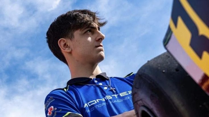 Emanuele, talento napoletano delle quattro ruote: “Sogno la Formula 1, il mio idolo è Verstappen”