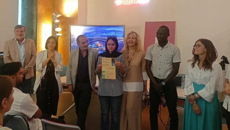 Riconoscimento di Uniba per 12 studenti rifugiati. Il rettore Bronzini: “Prendeteli come esempio”