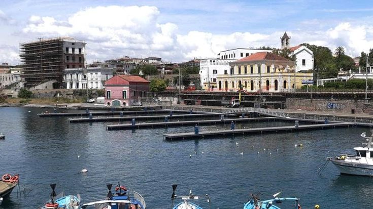 Portici, braccio di ferro tra Pd e Cinque Stelle ma Cuomo è il kingmaker