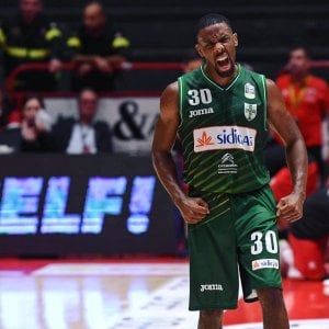 Basket, Champions: Avellino e Venezia ok. Eurocup: cade Trento in  Francia