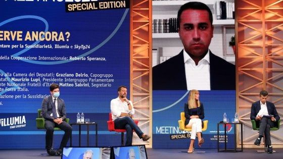 Referendum, crescono i dubbi nel Pd e in Forza Italia. Di Maio garantisce correttivi: "È solo l'inizio di un percorso"