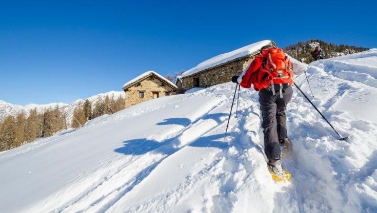 Lockdown, se la neve in città non c'è si può cercarla in montagna: sì ai trasferimenti per fare sport
