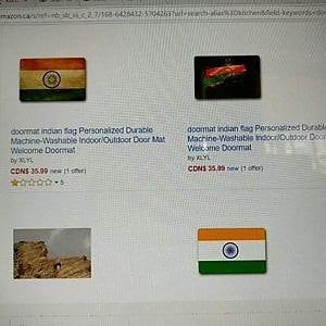 "Non metterete i piedi sull'India", così Amazon ritira il tappetino