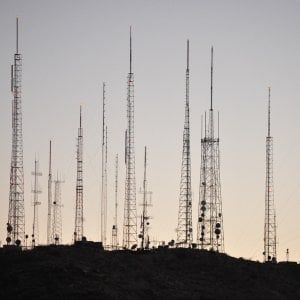 WindTre si allea con Tarak Ben Ammar: "Una rete comune per il digitale terrestre"