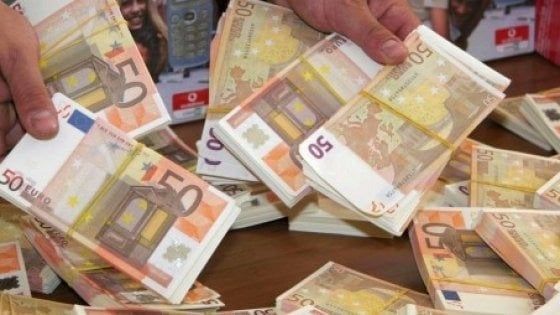 Roma, trovate mille banconote false da 50 euro 