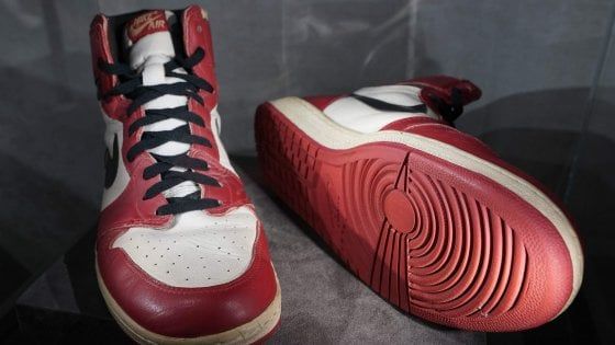 Michael Jordan, le Nike indossate a Trieste battute per 615 mila dollari