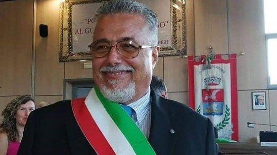 Emergenza rifiuti, a Ardea ordinanza del sindaco: "Tenete l'umido a casa"