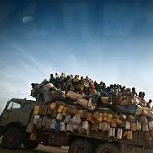 Rifugiati, "Le migrazioni scuotono l'UE, dunque tocca ai cittadini evitare il crollo" 