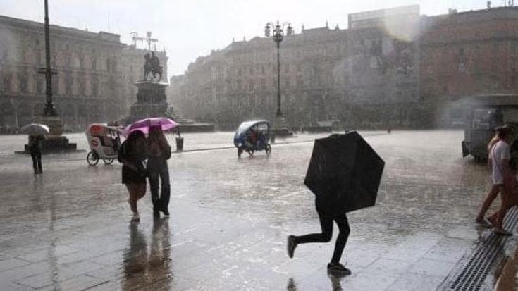 Previsioni meteo, cinque giorni di temporali. Allerta gialla in quattro regioni