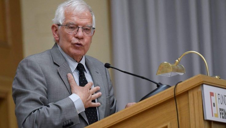 Ue, Borrell: "Putin non vuole tregue, l’Europa aiuterà l’Ucraina a respingere l’invasione russa"