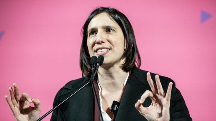 Schlein: “Premier garantista soltanto con i suoi amici, basta gridare al complotto”