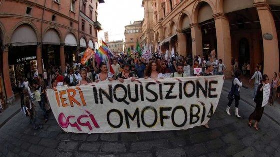 L’odio vola sui social network: Bologna si scopre intollerante 