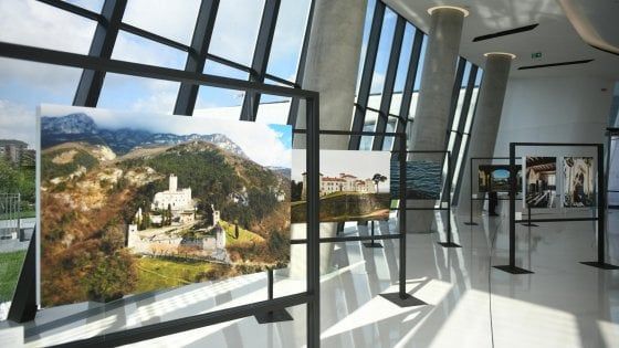 Banca Generali apre la torre Hadid al pubblico: in mostra gli scatti sull'Italia meravigliosa