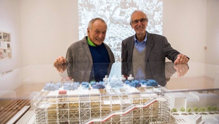 È morto Richard Rogers, l'architetto britannico che progettò il Centro Pompidou con Renzo Piano