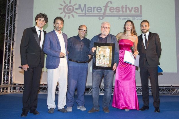 Da Dapporto a Greggio, il premio Troisi a Salina