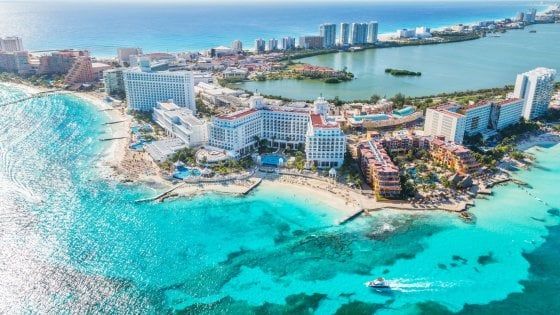 Cancun cerca promoter: 60mila dollari per dormire in hotel, visitare la città e postare tutto sui social