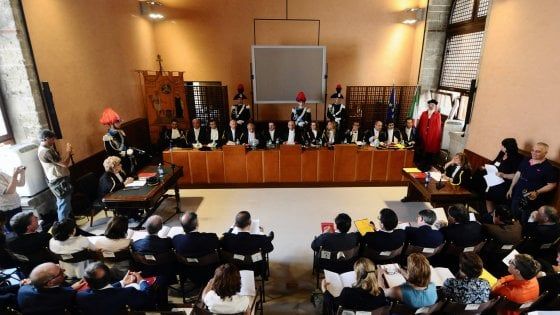 Università, docenti siciliani con il doppio lavoro: indagine della Corte dei conti