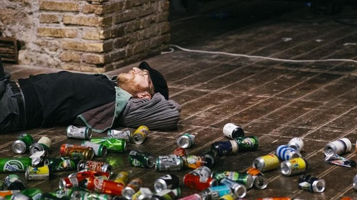 ‘I masnadieri’ di Schiller, un dramma nello spazio vuoto / La recensione