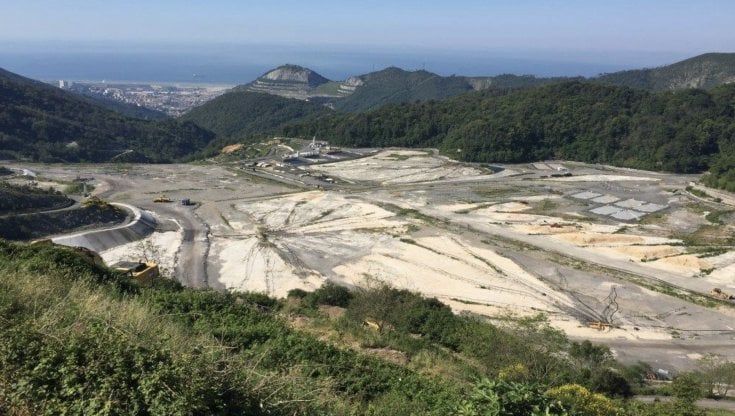 Rifiuti, appalto Amiu a Genova da 2,5 milioni di euro per chiudere le vecchie discariche e aprire Scarpino 3