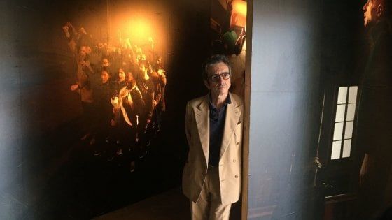 Vita e arte: la città si specchia nel teatro. A Parma il racconto fotografico di Luca Stoppini