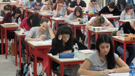 Scuola, migliorano i risultati degli studenti italiani. Boom di 100 e lode al Sud