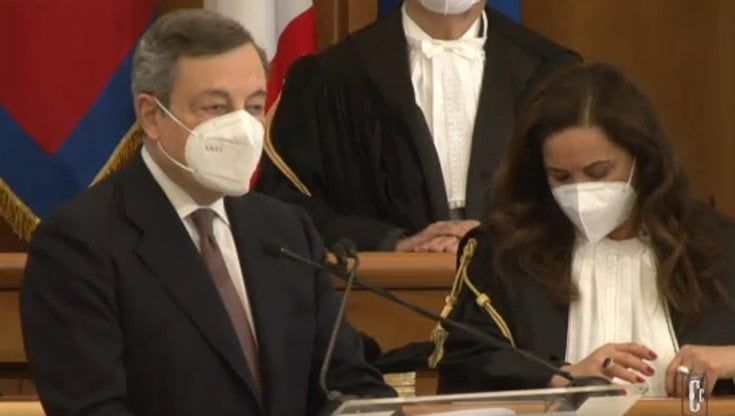 Draghi: "La Corte dei conti vigili sulle spese del Recovery, in gioco la rinascita del Paese"