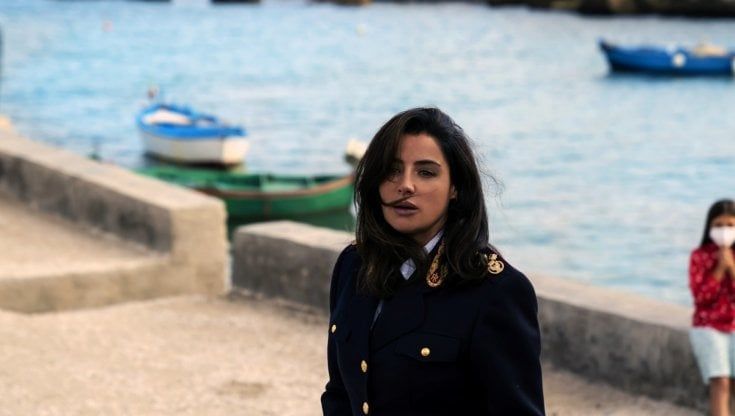 Lolita Lobosco torna in tv: ci sarà la seconda stagione per la poliziotta che gira Bari in tacco 12