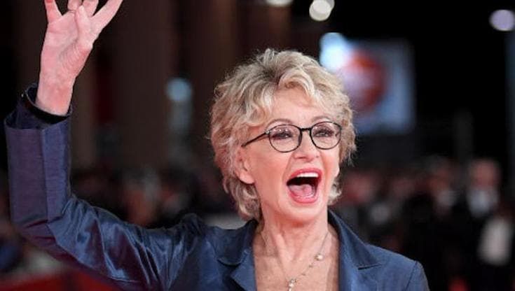 Enrica Bonaccorti: i sorrisi e i red carpet della signora della tv