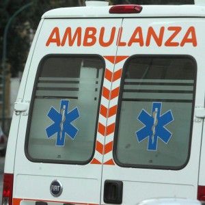 Taranto, operaio muore folgorato