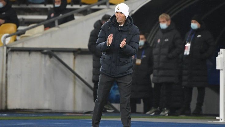 Crisi Real, il club conferma Zidane: ''Non è in discussione''. Ma Pochettino e Raul sono alla finestra