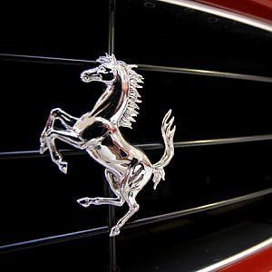 Ferrari in caduta: a Piazza Affari scende sotto quota 40 euro