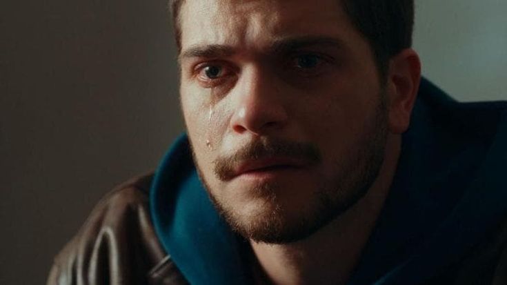 Una serie con Lapice e un corto sulle app del sesso. Il regista: “Sfruttano il vuoto generazionale”