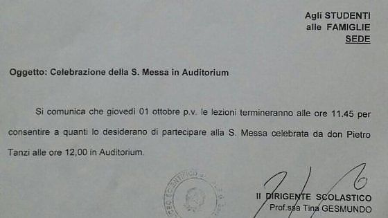 Bari, la preside del liceo sospende le lezioni per la messa. Scatta l'interrogazione parlamentare