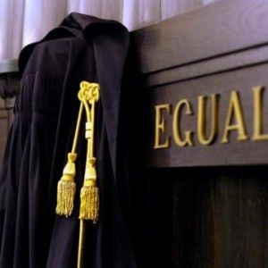 Botte e abusi contro le mogli<br />Due uomini condannati