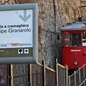 Genova, gli ascensori che fanno i capricci
