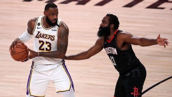 Basket, playoff Nba: Houston ancora ko, Lakers in finale a Ovest dopo 10 anni