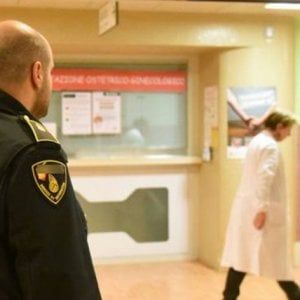 Bari, violenze sessuali su una dottoressa nella guardia medica: in carcere un 51enne