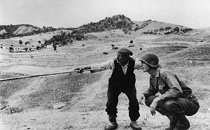 Dal set al fronte, la realt&agrave; secondo Robert Capa