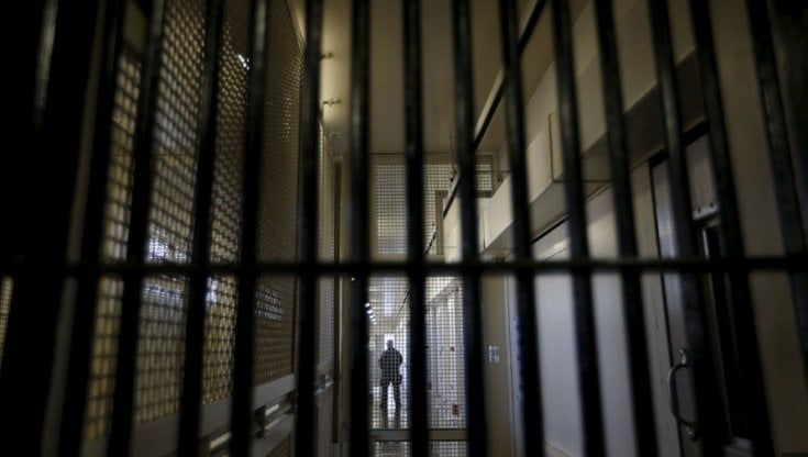 Usa, lo strano caso della Louisiana: le prigioni scoppiano di detenuti, ma a migliaia non vengono liberati dopo la data della scarcerazione