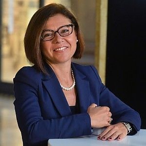 Paola De Micheli: "Vado a fare la pontiera del Pd"